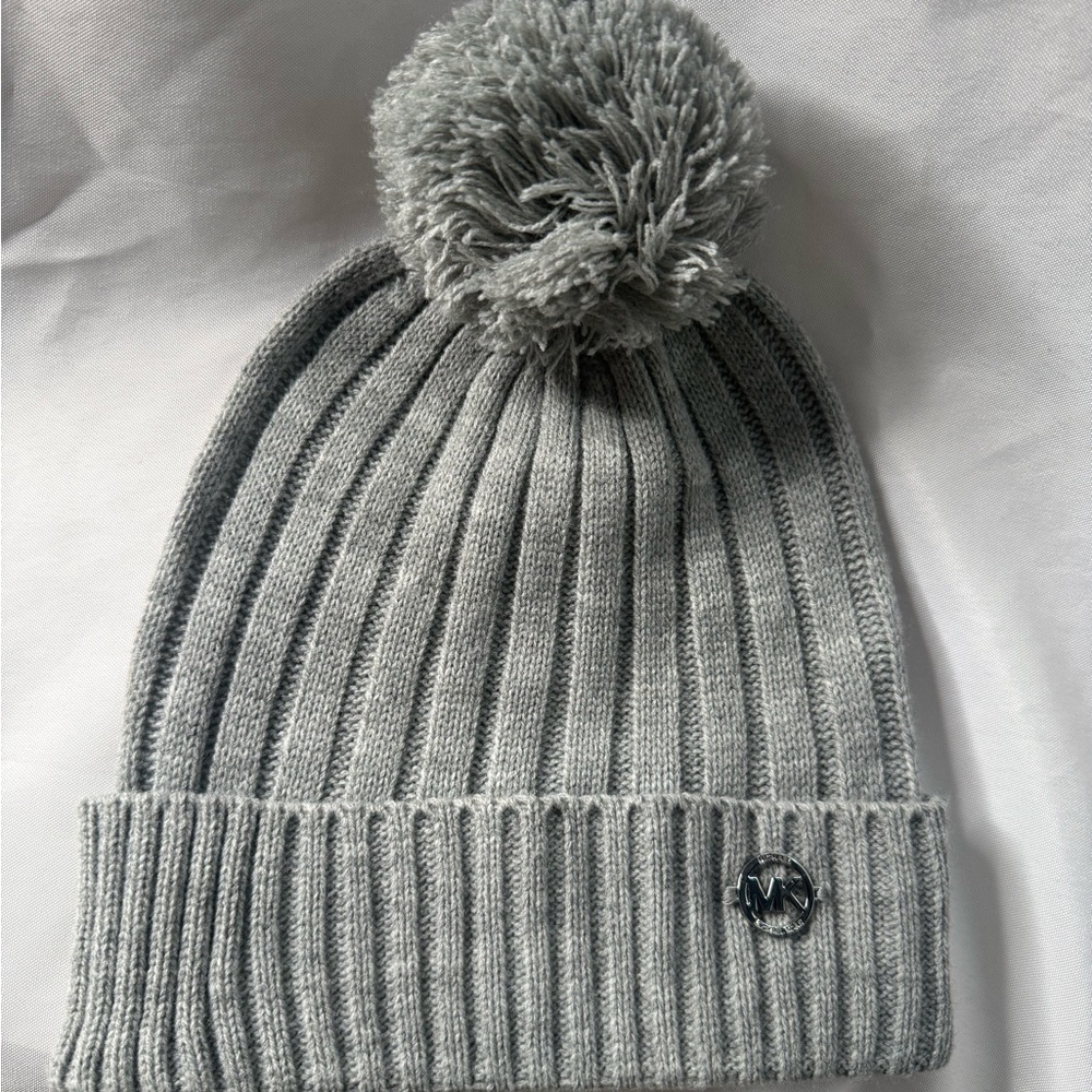 Michael Kors Gray Knit Pom-Pom Beanie